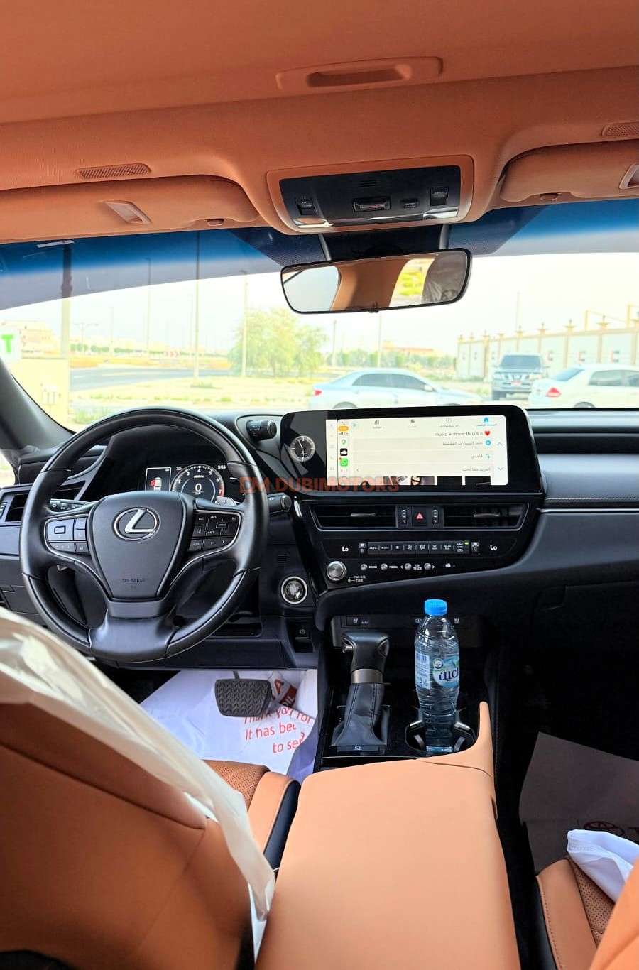 2025 Lexus ES 300h for Sale in Abu Dhabi, photo 9 of 10