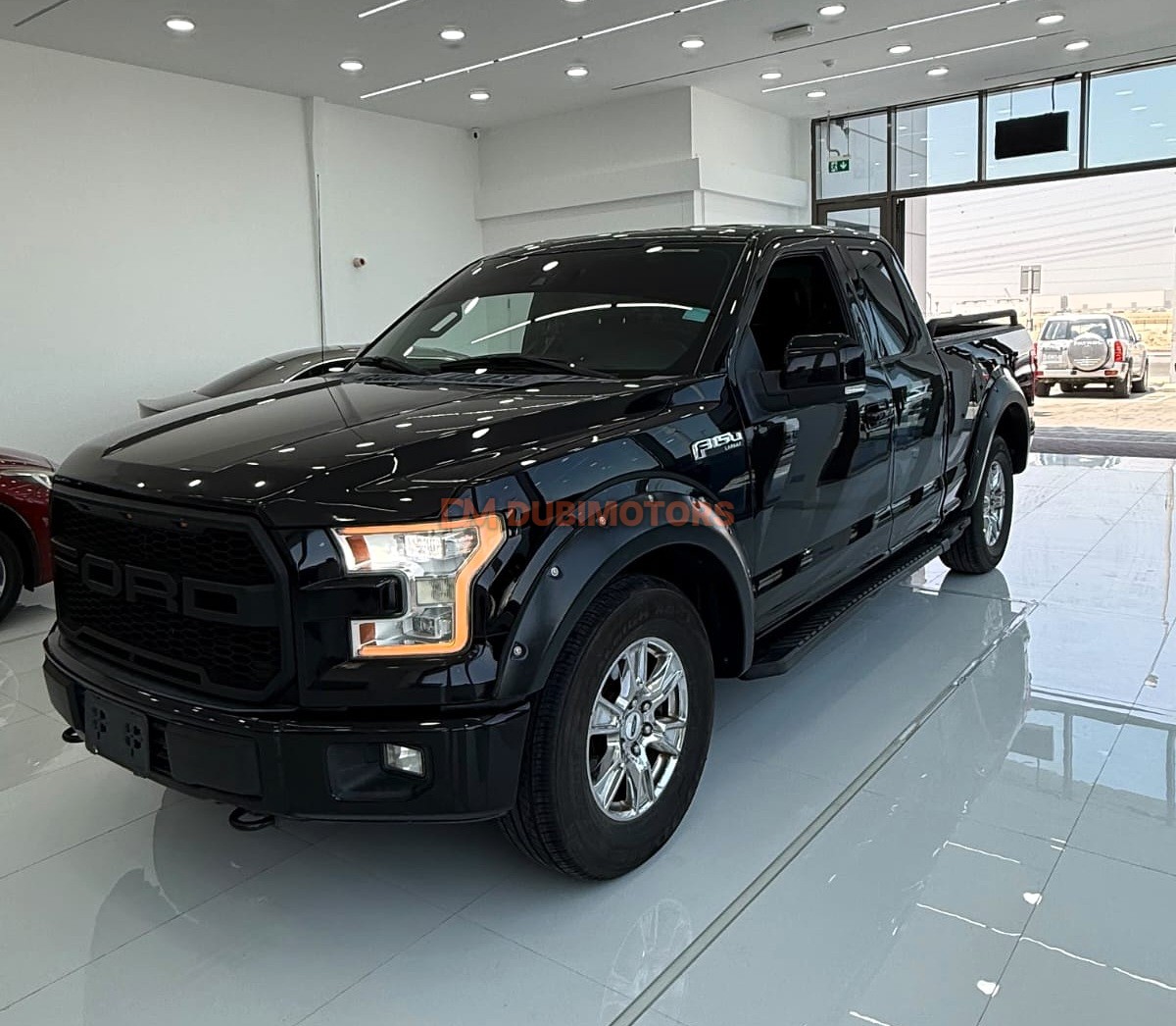 2016 Ford F-150 Lariat for Sale in Abu Dhabi, photo 4 of 14