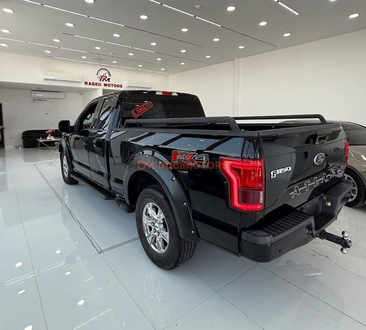 2016 Ford F-150 Lariat for Sale in Abu Dhabi, photo 5 of 14