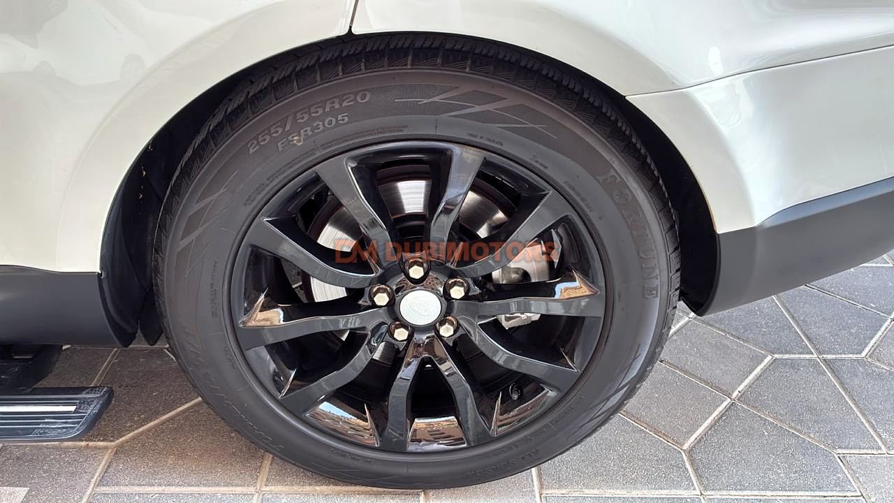 2017 Land Rover Range Rover Sport SE for Sale in Abu Dhabi, photo 5 of 16
