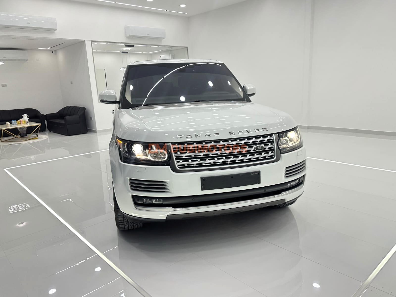 2016 Land Rover Range Rover Vogue SE Supercharged for Sale in Abu Dhabi, photo 5 of 14