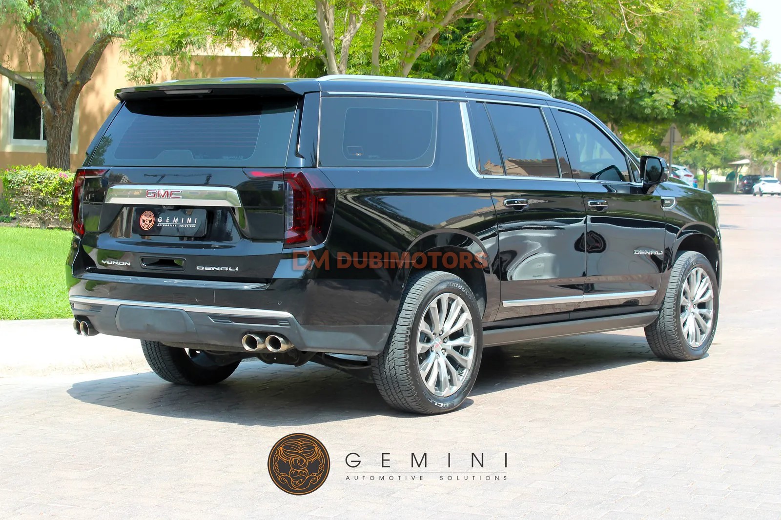 2021 GMC Yukon XL Denali for Sale in Dubai, photo 5 of 17