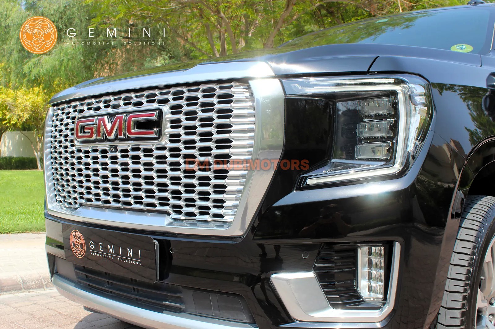 2021 GMC Yukon XL Denali for Sale in Dubai, photo 8 of 17