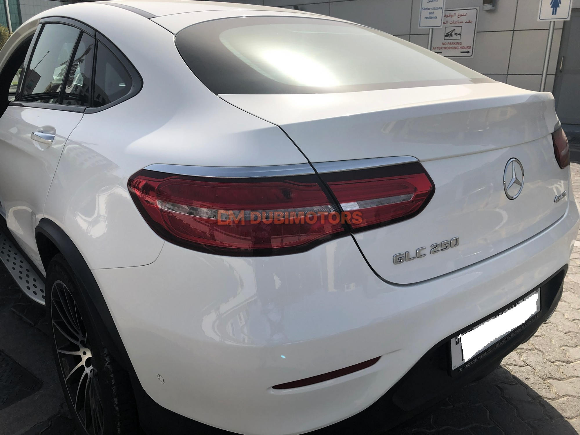 2018 Mercedes-Benz GLC GLC Coupe 250 for Sale in Dubai, photo 8 of 18