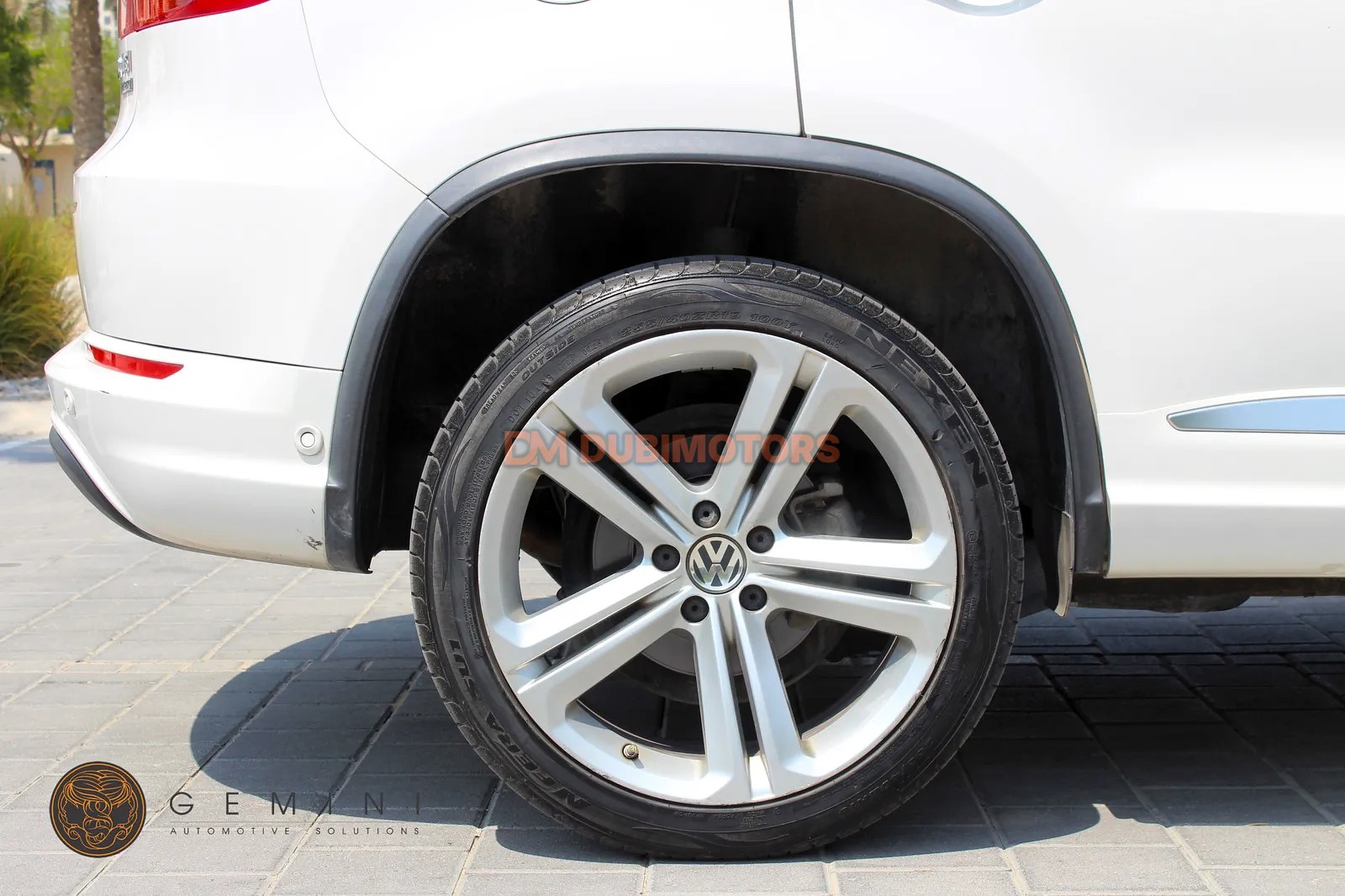 2013 Volkswagen Tiguan R-Line for Sale in Dubai, photo 8 of 16