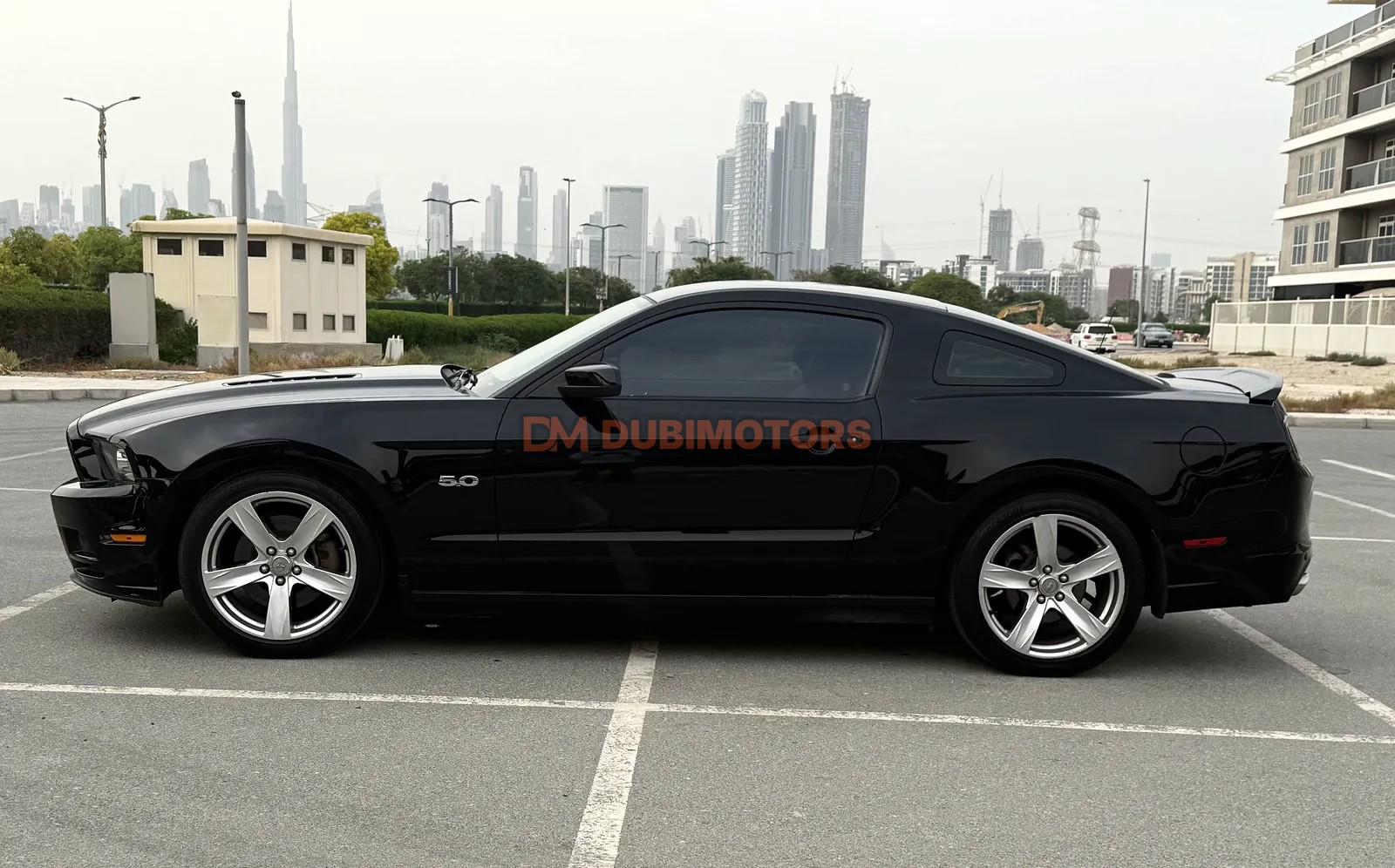 2014 Ford Mustang GT for Sale in Dubai, photo 3 of 13