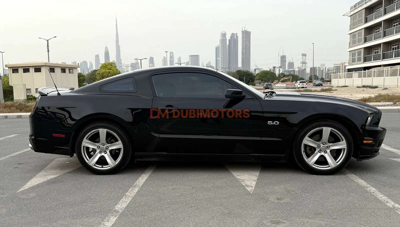 2014 Ford Mustang GT for Sale in Dubai, photo 4 of 13