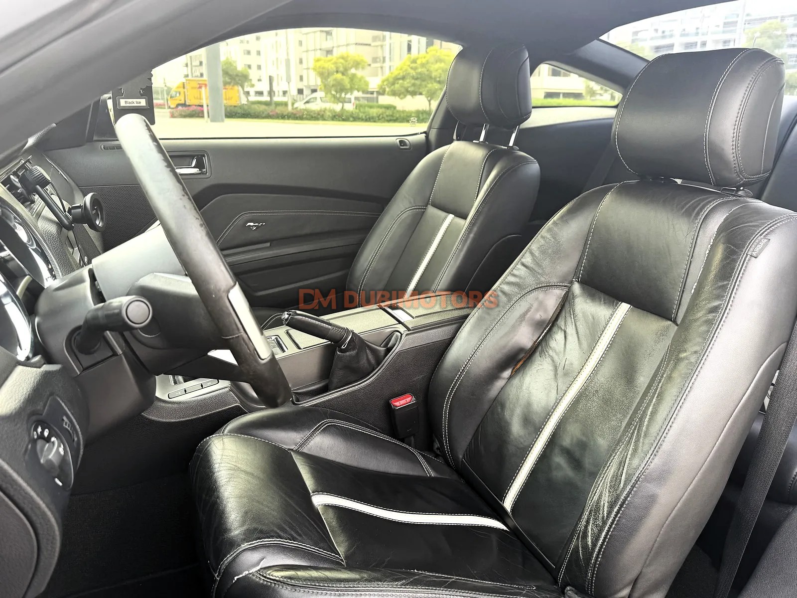 2014 Ford Mustang GT for Sale in Dubai, photo 11 of 13