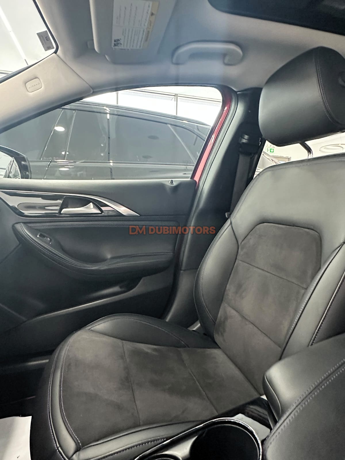 2019 Infiniti Q30 Sport for Sale in Abu Dhabi, photo 8 of 15