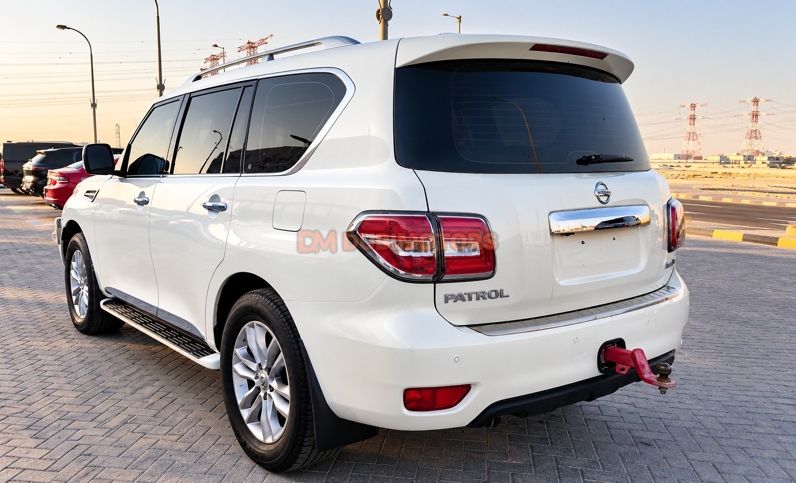 2011 Nissan Patrol LE for Sale in Abu Dhabi, photo 2 of 19