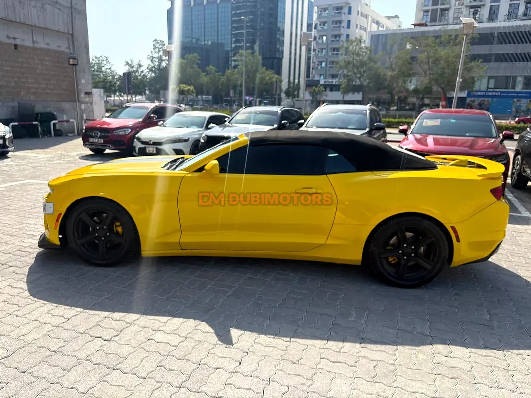 2020 Chevrolet Camaro ZL1 for Sale in Dubai, photo 9 of 15