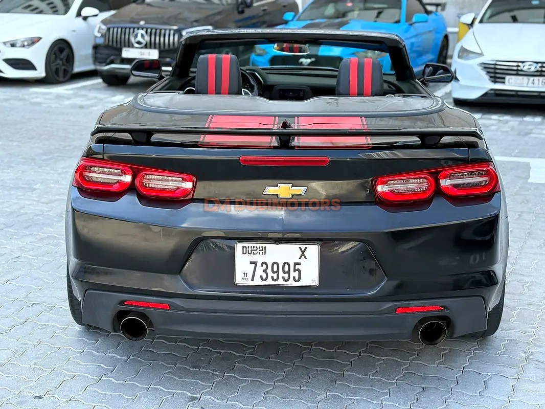2021 Chevrolet Camaro ZL1 for Sale in Dubai, photo 6 of 14