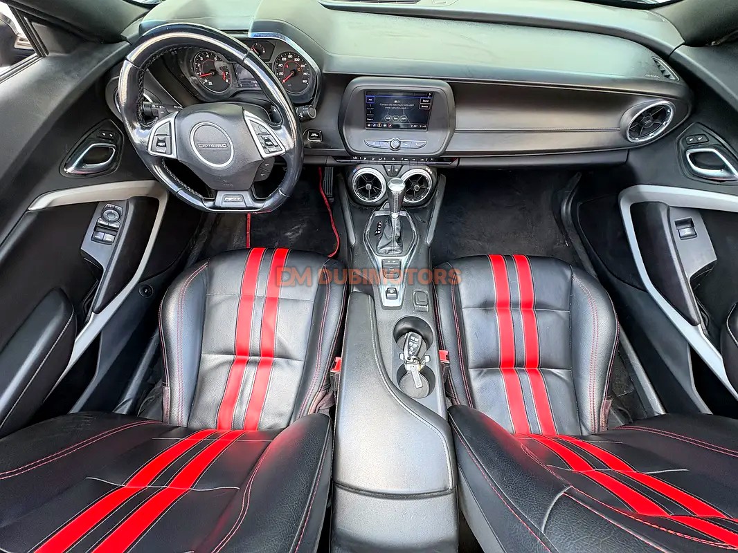 2021 Chevrolet Camaro ZL1 for Sale in Dubai, photo 12 of 14