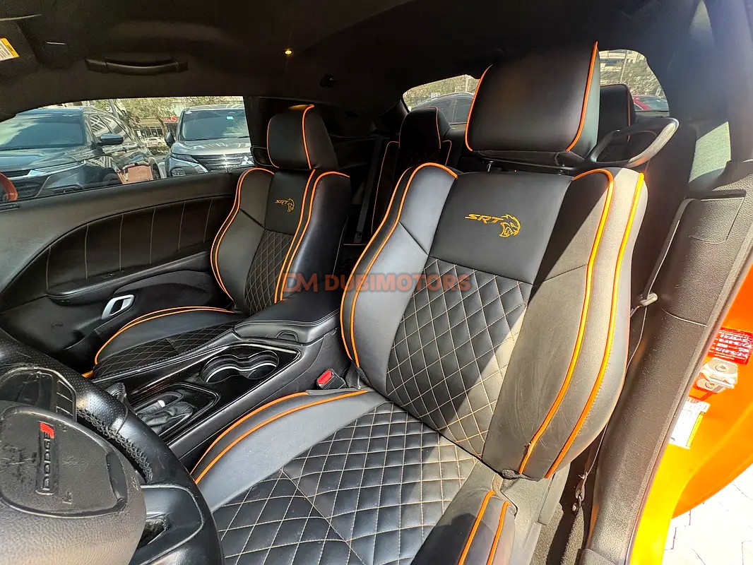 2021 Dodge Challenger R/T for Sale in Dubai, photo 7 of 14