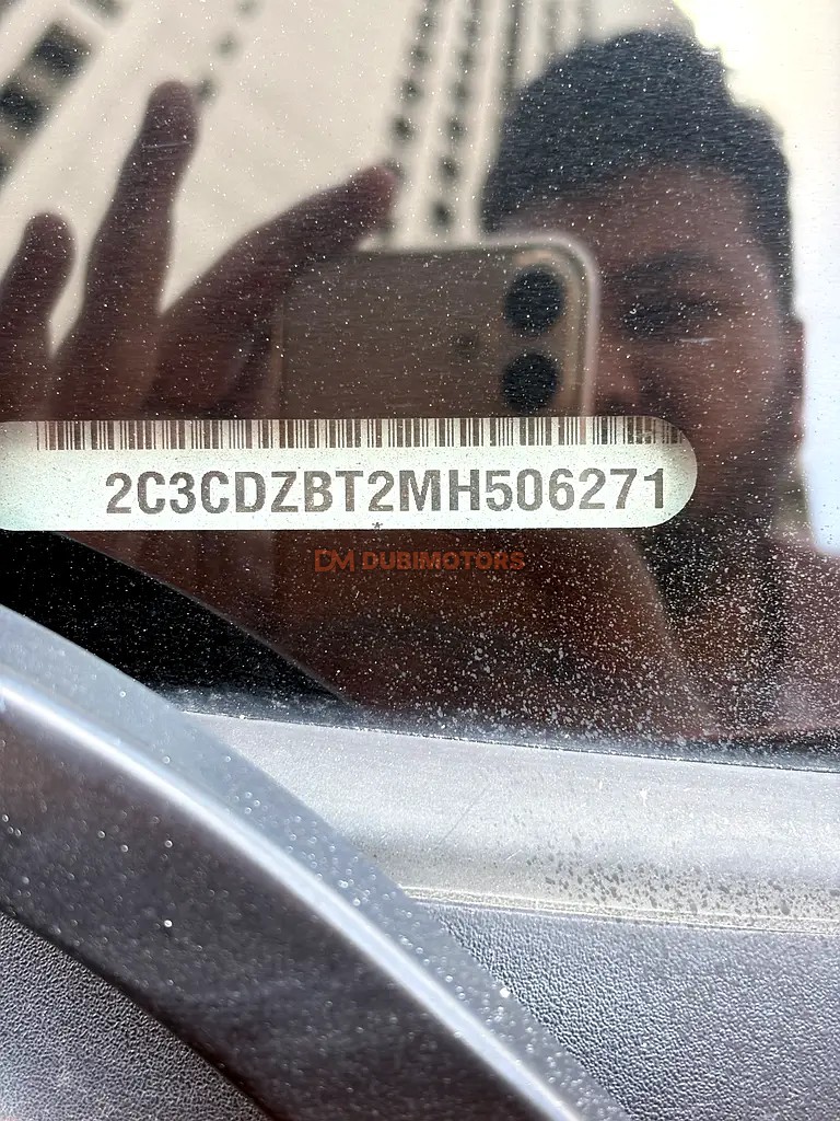 2021 Dodge Challenger R/T for Sale in Dubai, photo 10 of 14