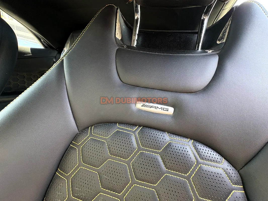 2020 Mercedes-Benz C-Class C 43 AMG for Sale in Dubai, photo 13 of 17
