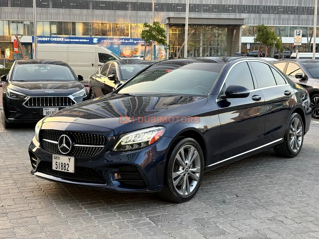 2020 Mercedes-Benz C-Class C 300 for Sale in Dubai, photo 4 of 16