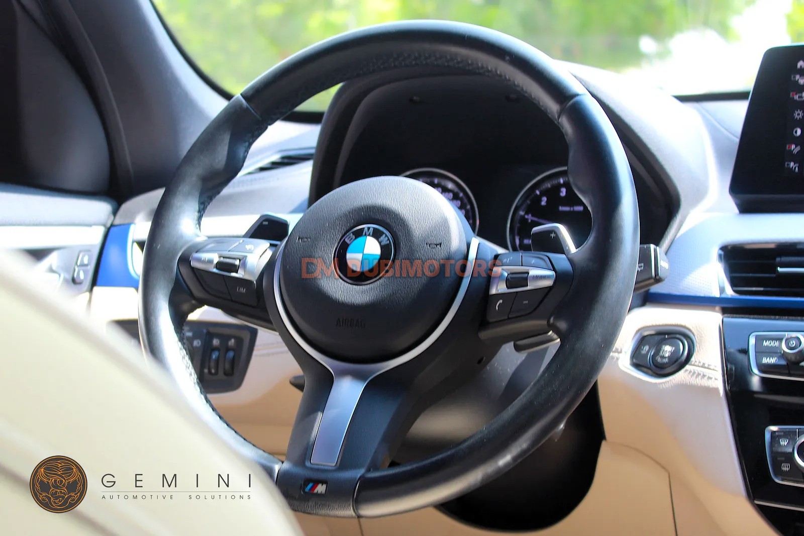 2021 BMW X1 sDrive20i for Sale in Dubai, photo 13 of 16