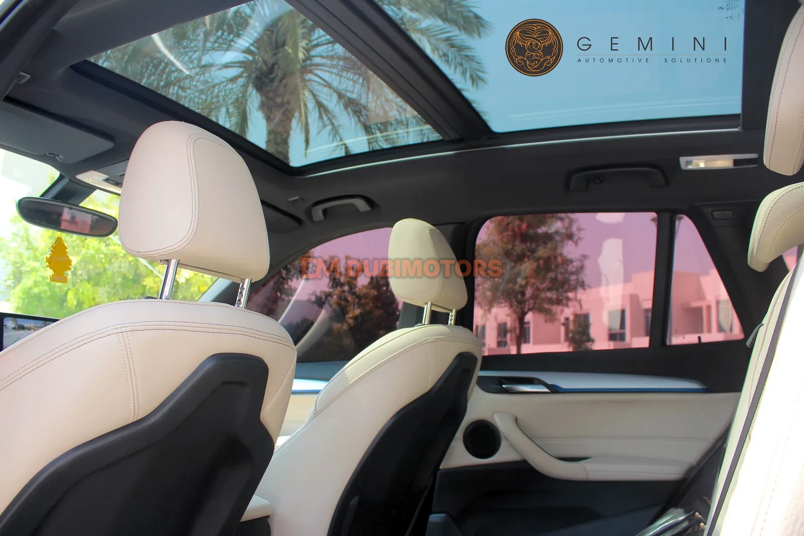 2021 BMW X1 sDrive20i for Sale in Dubai, photo 14 of 16