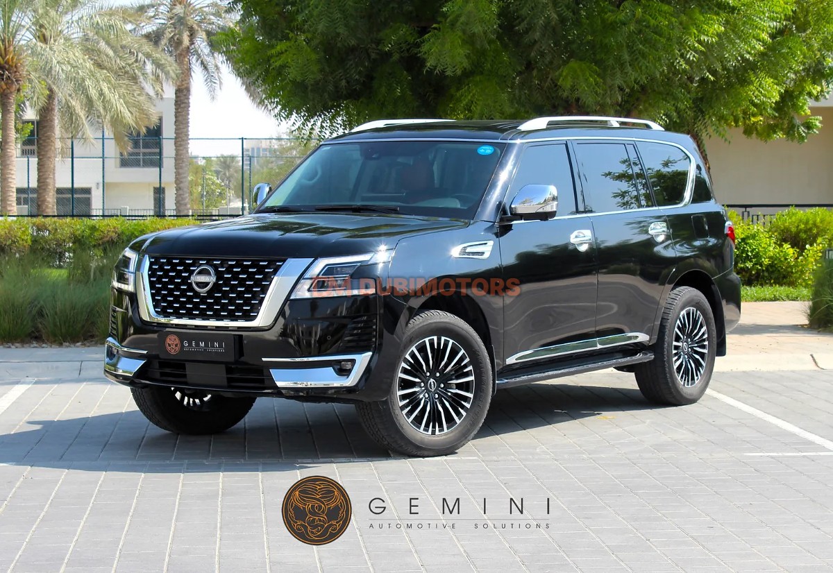 2023 Nissan Patrol Platinum for Sale in Dubai, photo 2 of 16