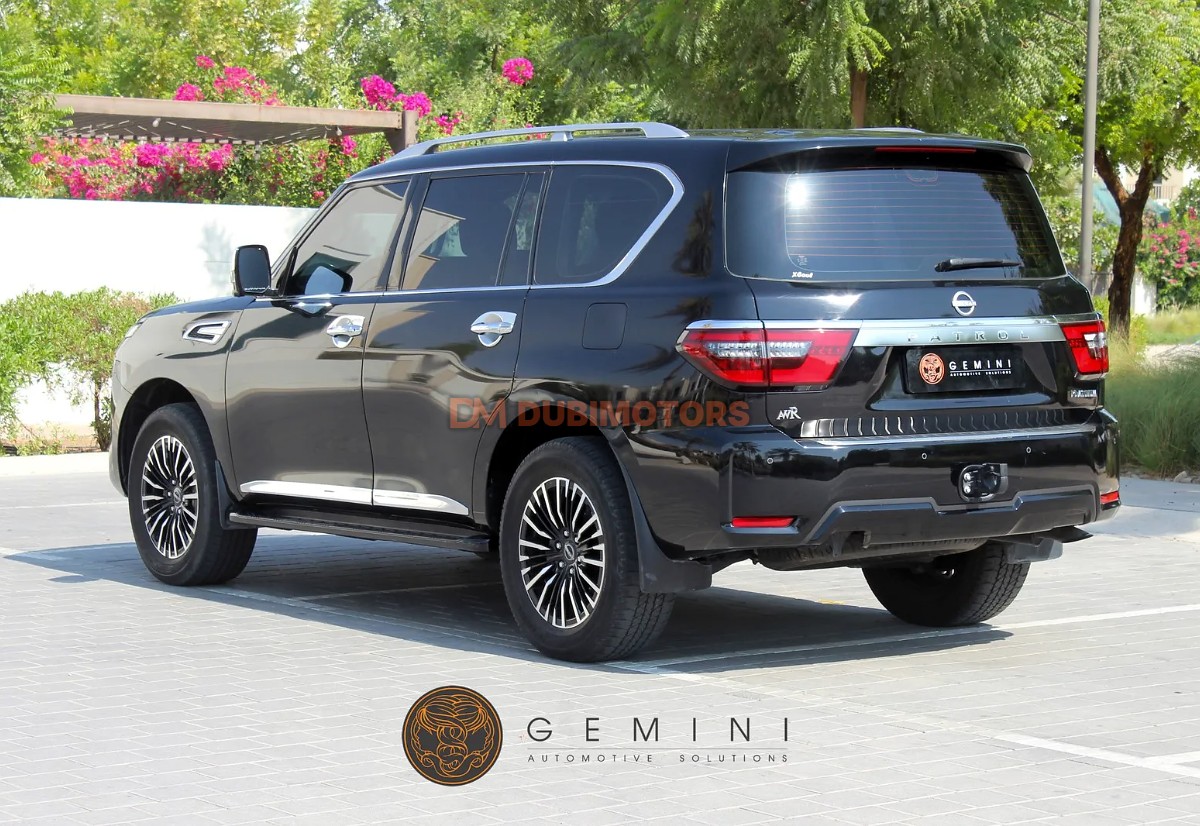 2023 Nissan Patrol Platinum for Sale in Dubai, photo 5 of 16