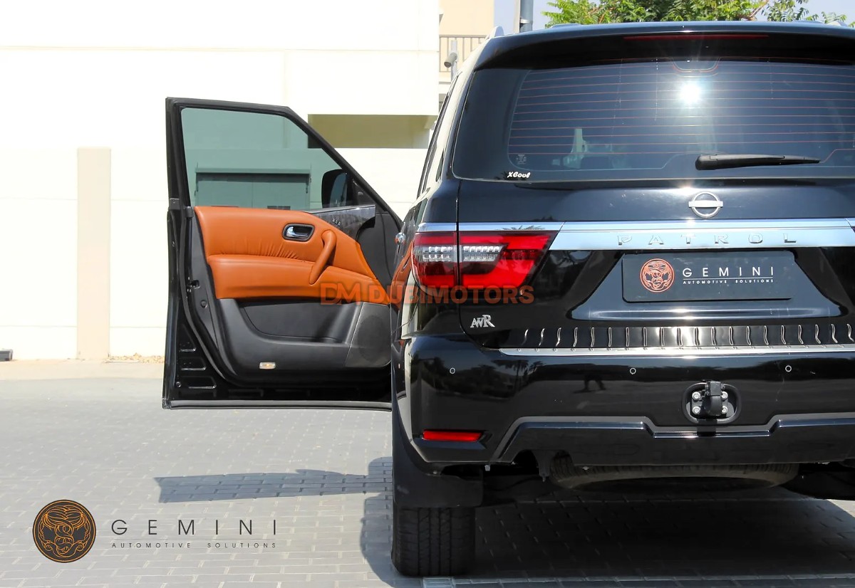 2023 Nissan Patrol Platinum for Sale in Dubai, photo 7 of 16