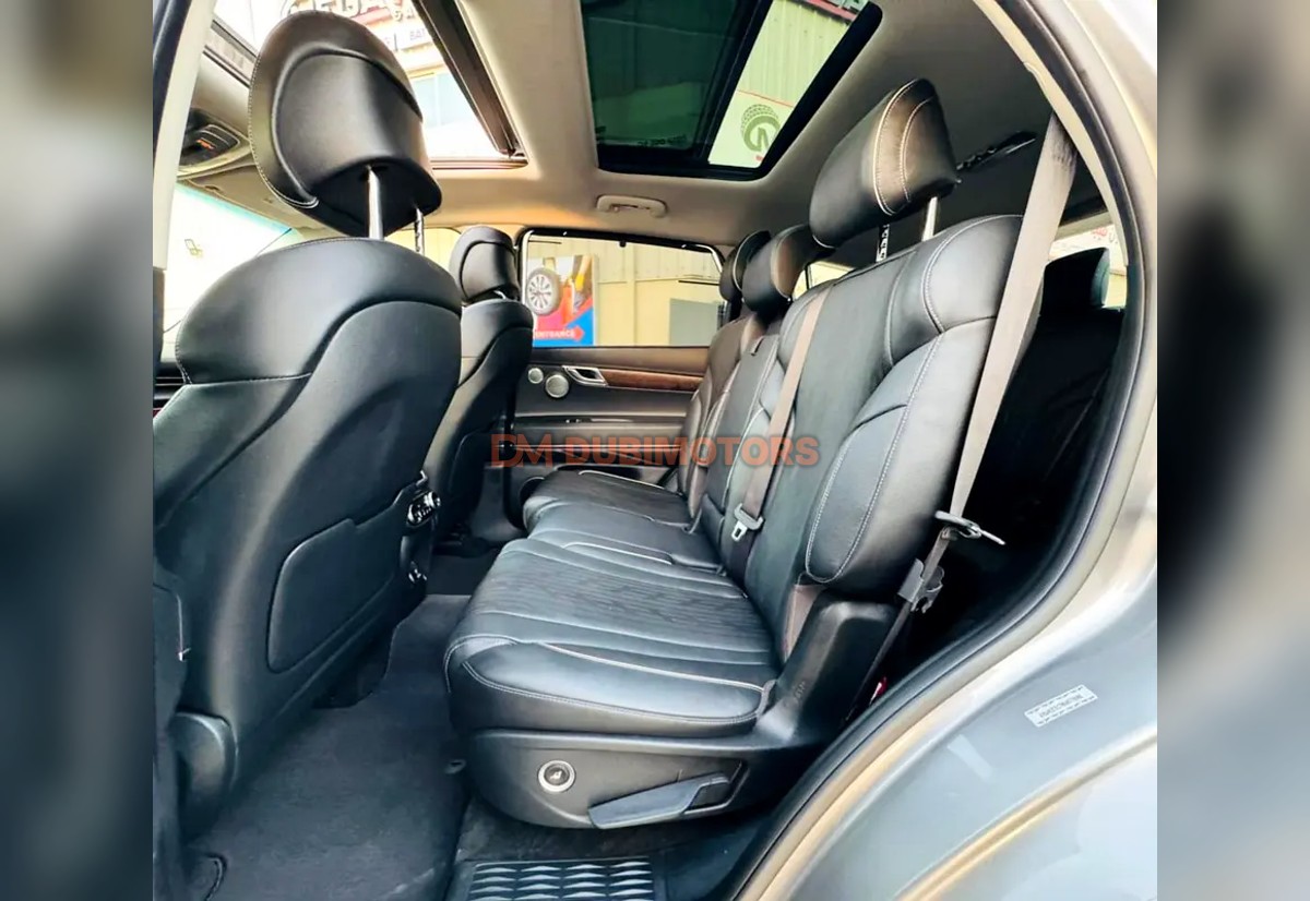 2022 Genesis GV80 3.5T for Sale in Dubai, photo 9 of 13